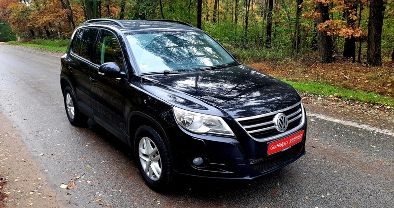 Volkswagen Tiguan cena 38800 przebieg: 105000, rok produkcji 2011 z Czarnków małe 232